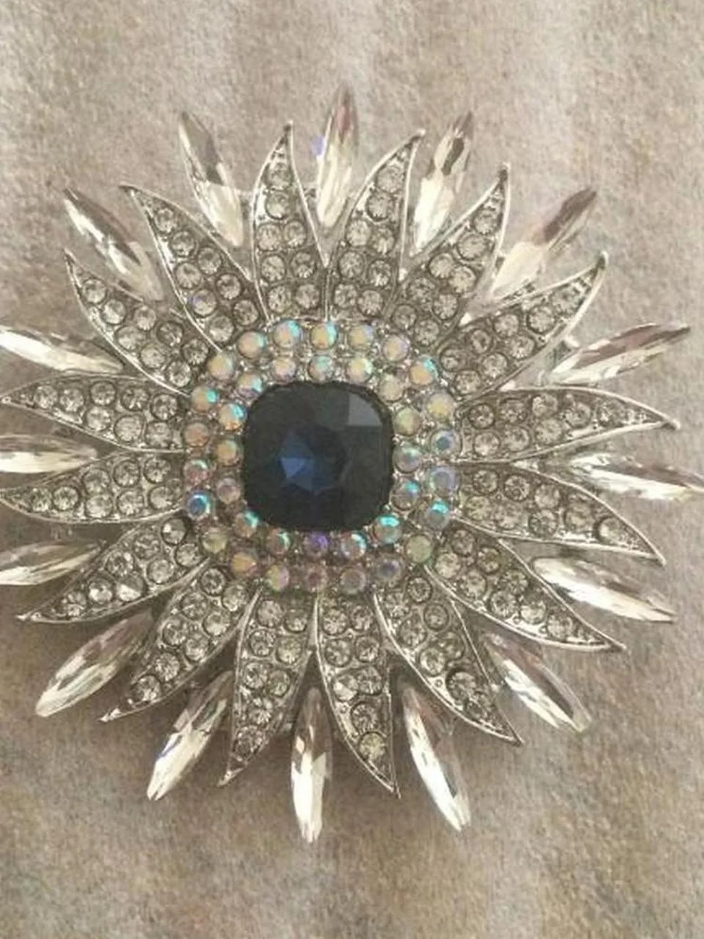 Rhinestone Sunflower Pin